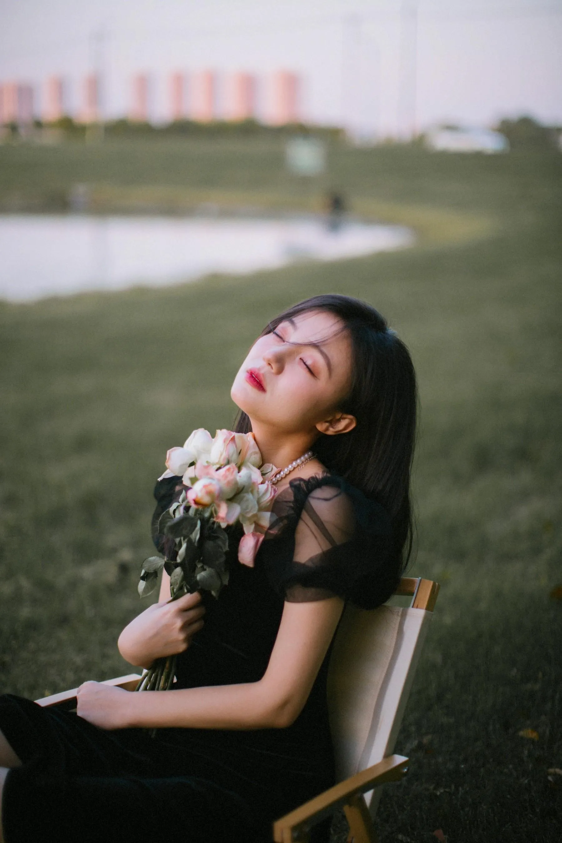 [YITUYU艺图语]2022.07.14 少女与花 夏芸是只小考拉 [25P]插图3